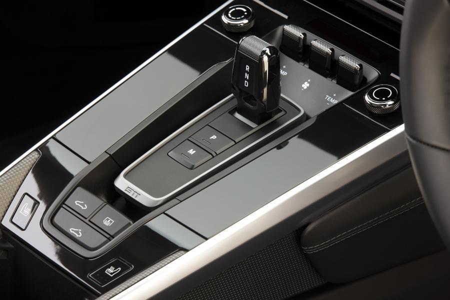 Детали интерьера Porsche 911 Carrera S (992) 2019 года  (AU) (фото 22 из 40)